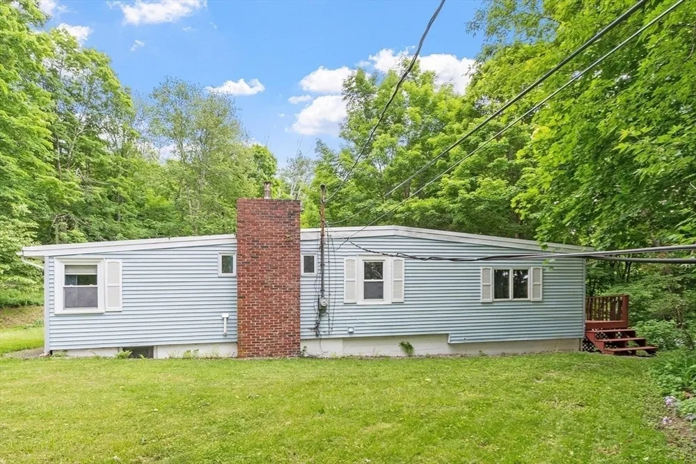 55 Main St, West Newbury, MA 01985