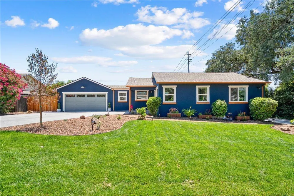 7104 Cardinal Rd, Fair Oaks, CA 95628