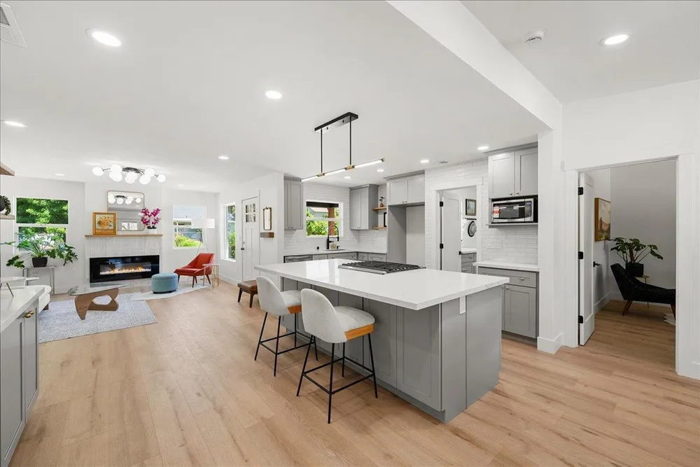 7104 Cardinal Rd, Fair Oaks, CA 95628