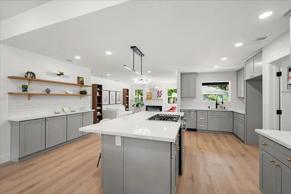 7104 Cardinal Rd, Fair Oaks, CA 95628