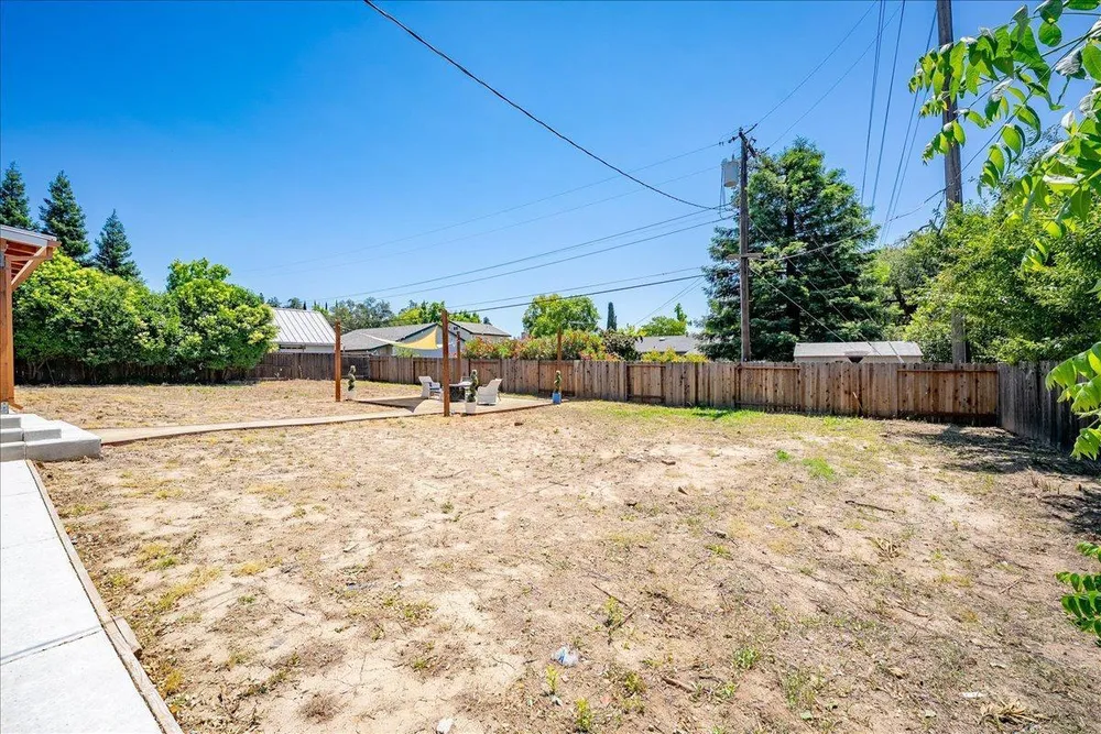 7104 Cardinal Rd, Fair Oaks, CA 95628