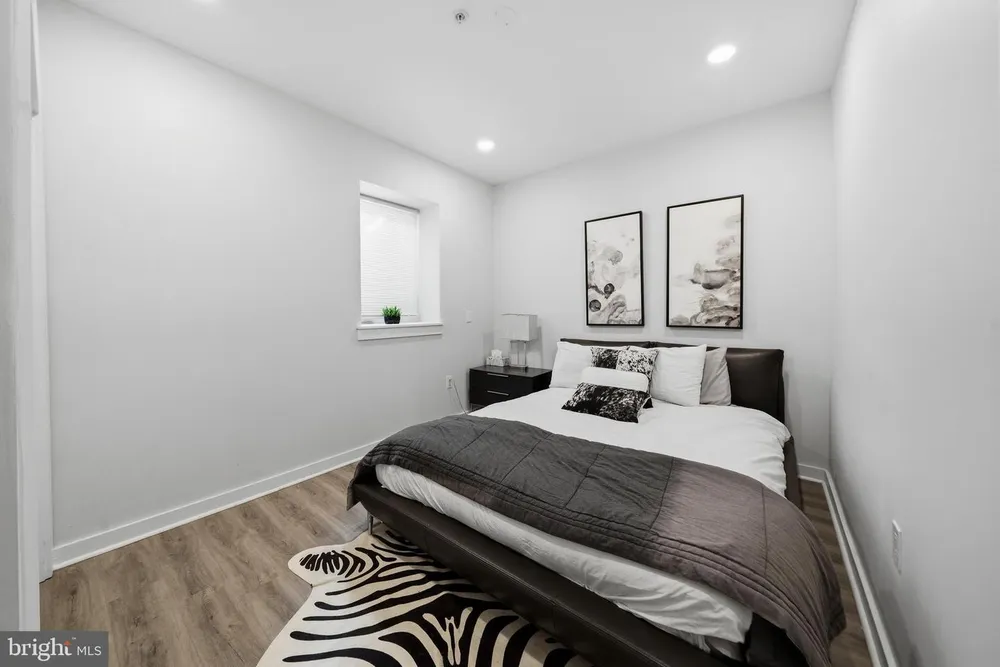 1951 Cambridge St, Philadelphia, PA 19130-1507