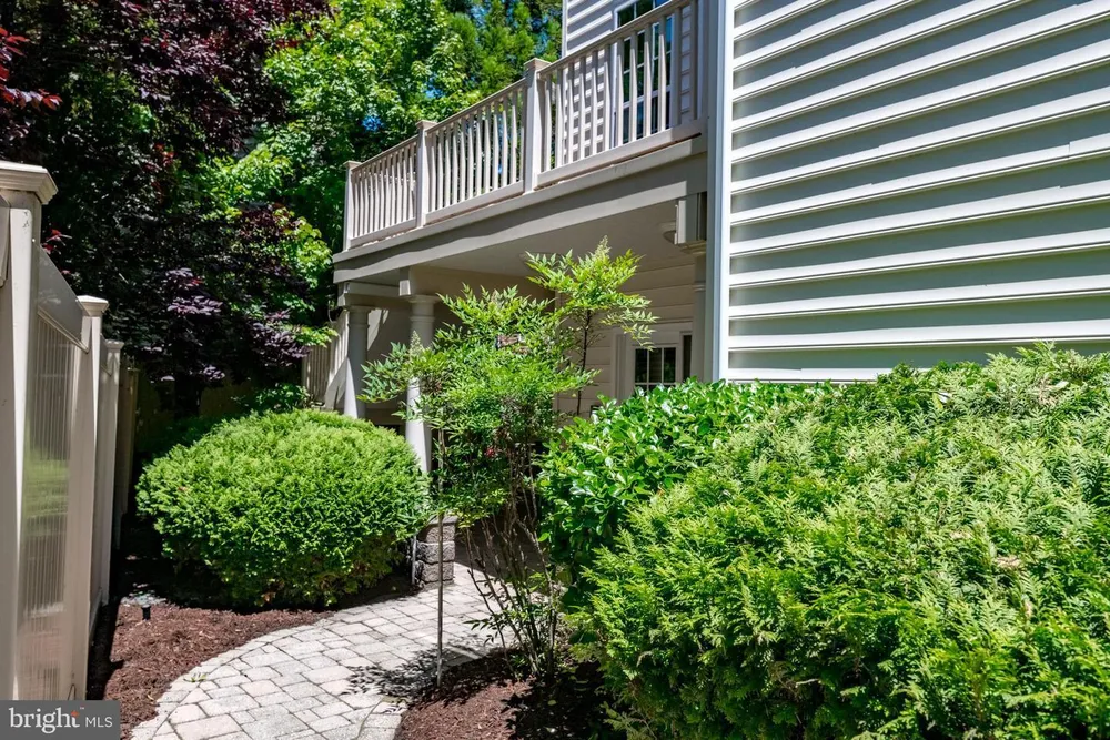 216 Bowen Ct, Annapolis, MD 21401