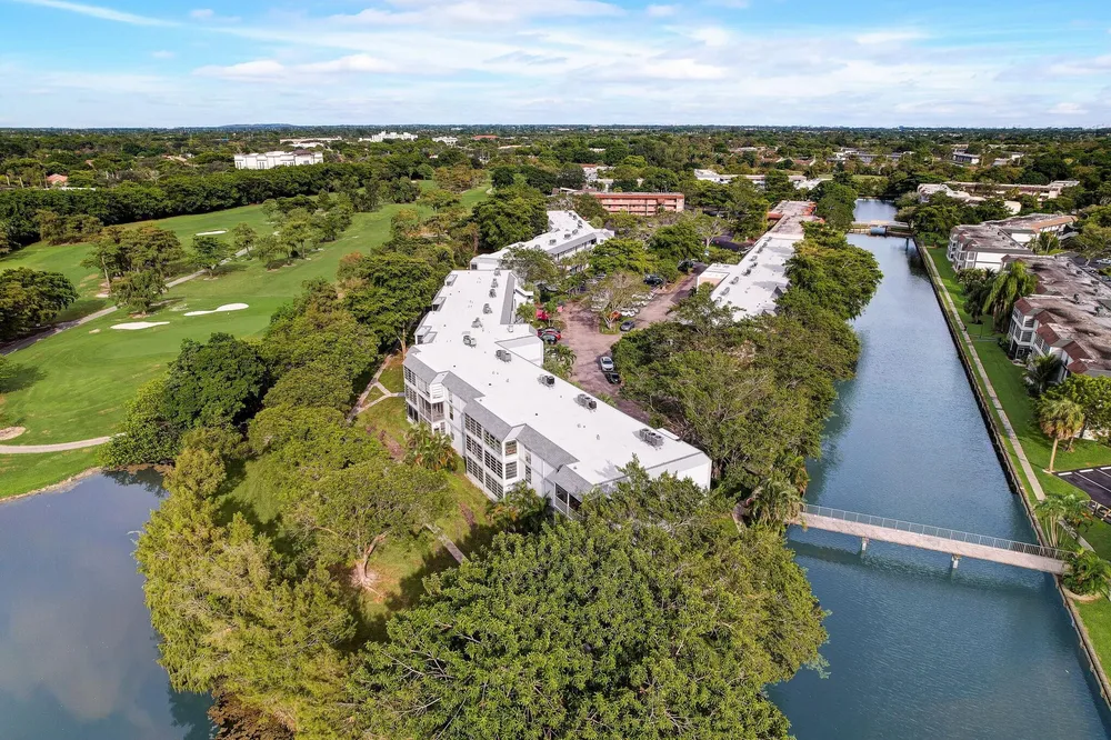 8370 Sands Point Boulevard, Tamarac, FL 33321