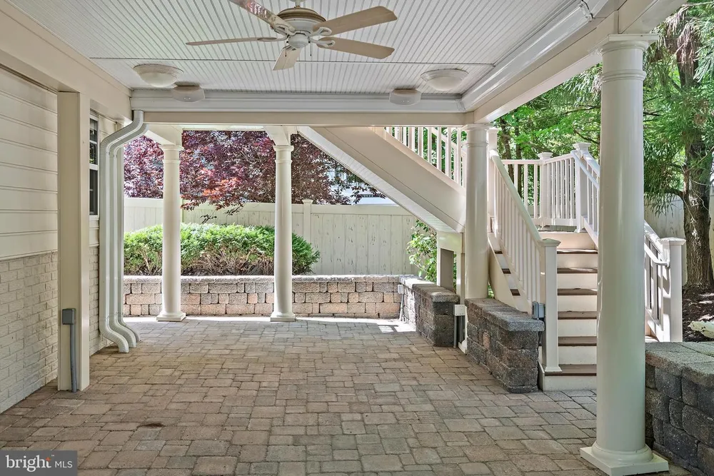 216 Bowen Ct, Annapolis, MD 21401