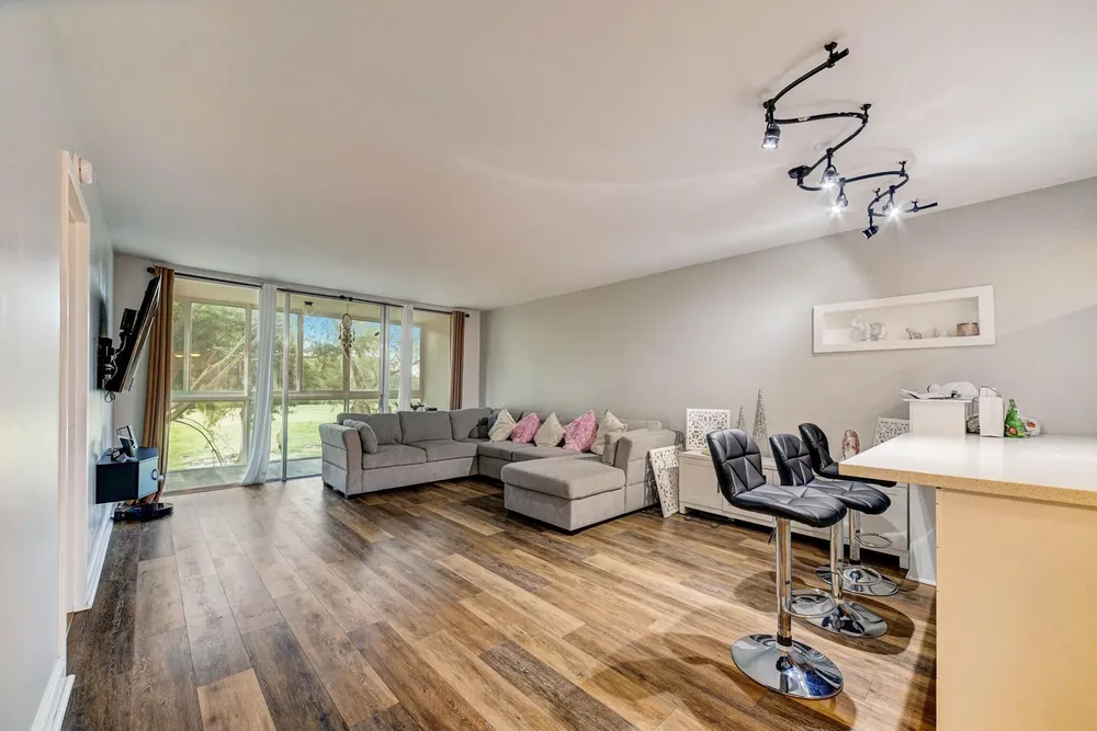 8370 Sands Point Boulevard, Tamarac, FL 33321