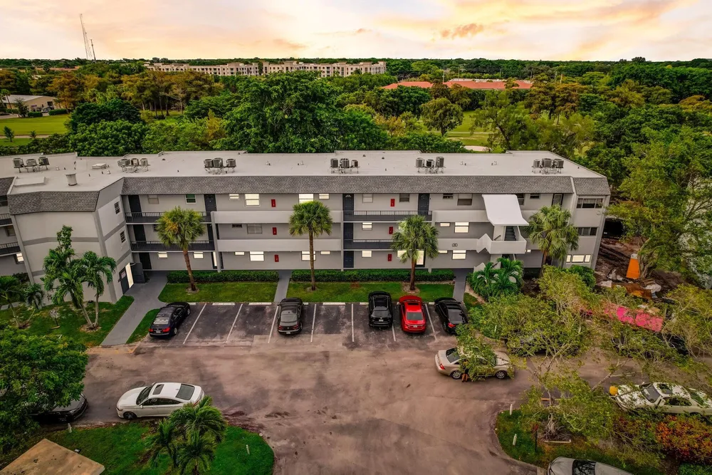 8370 Sands Point Boulevard, Tamarac, FL 33321