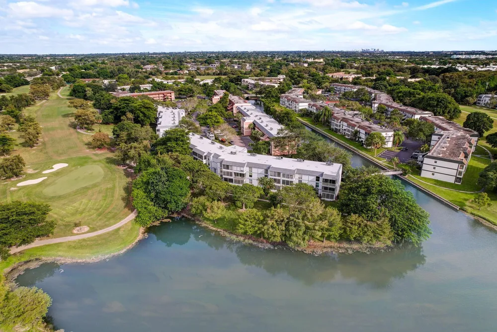 8370 Sands Point Boulevard, Tamarac, FL 33321