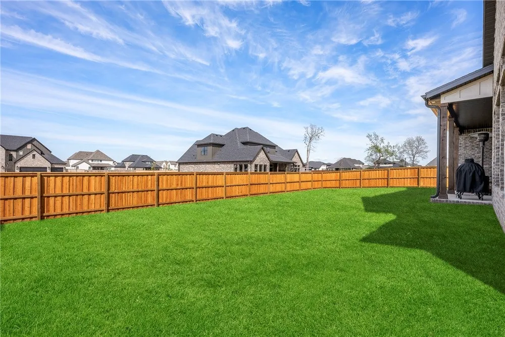 W Migration Way, Bentonville, AR 72713