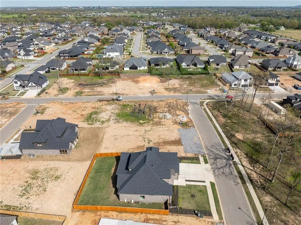 W Migration Way, Bentonville, AR 72713