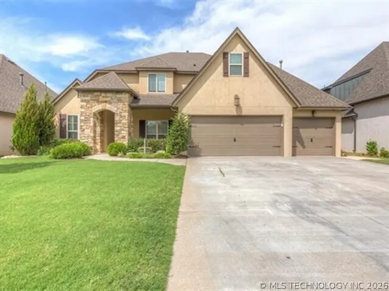 4716 S 167th East Pl, Tulsa, OK 74134