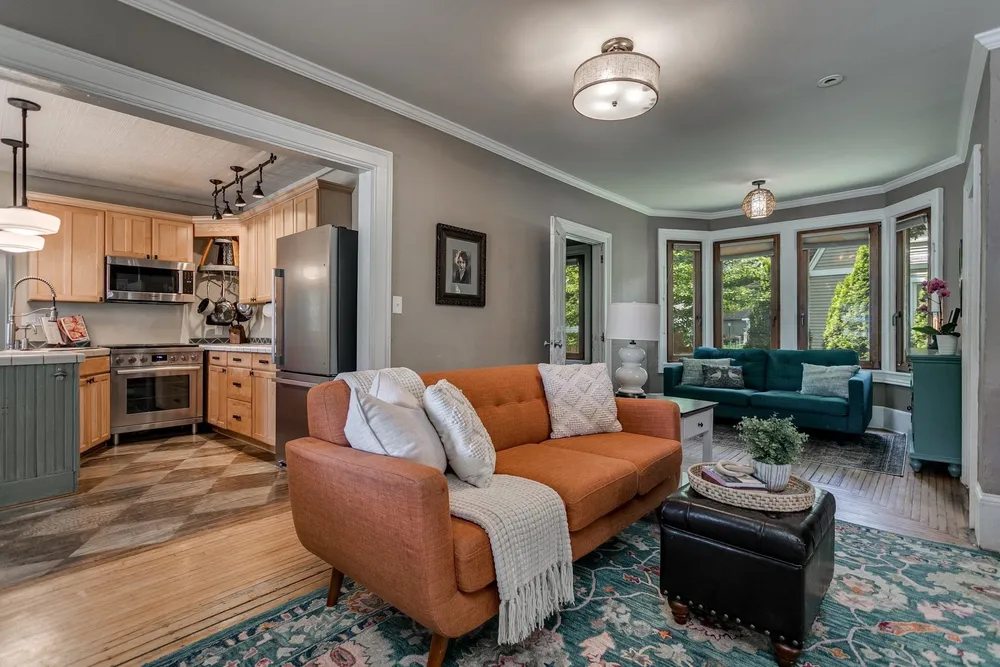 1001 S Lawe St, Appleton, WI 54915