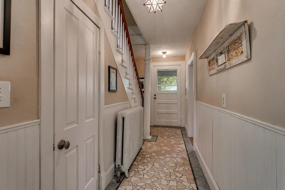 1001 S Lawe St, Appleton, WI 54915