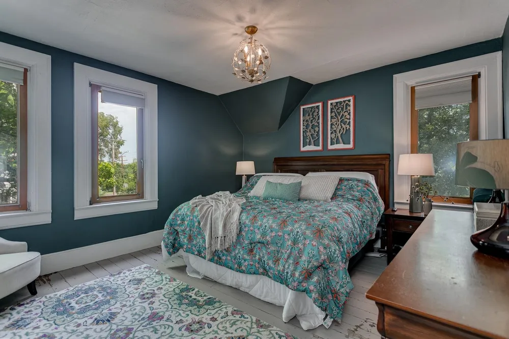 1001 S Lawe St, Appleton, WI 54915