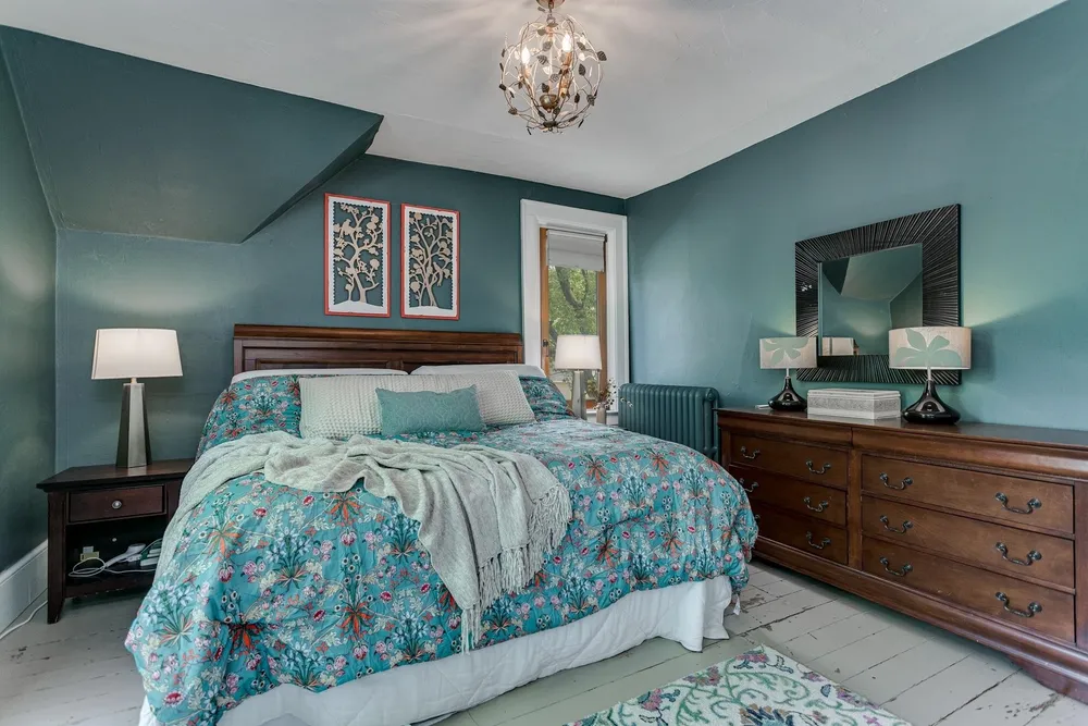 1001 S Lawe St, Appleton, WI 54915