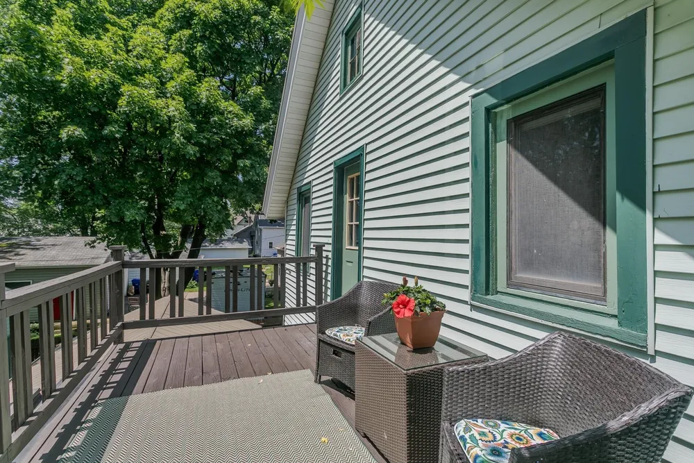 1001 S Lawe St, Appleton, WI 54915