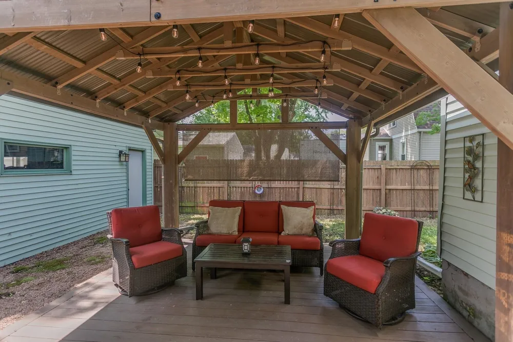 1001 S Lawe St, Appleton, WI 54915