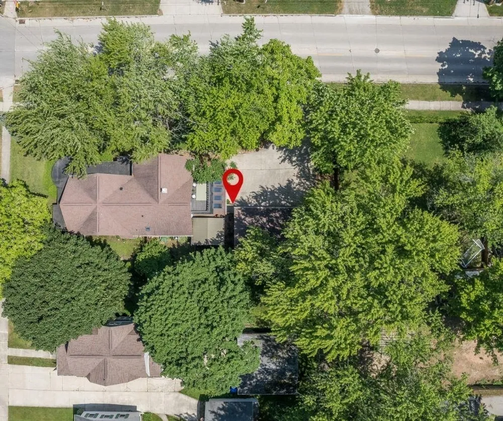 1001 S Lawe St, Appleton, WI 54915