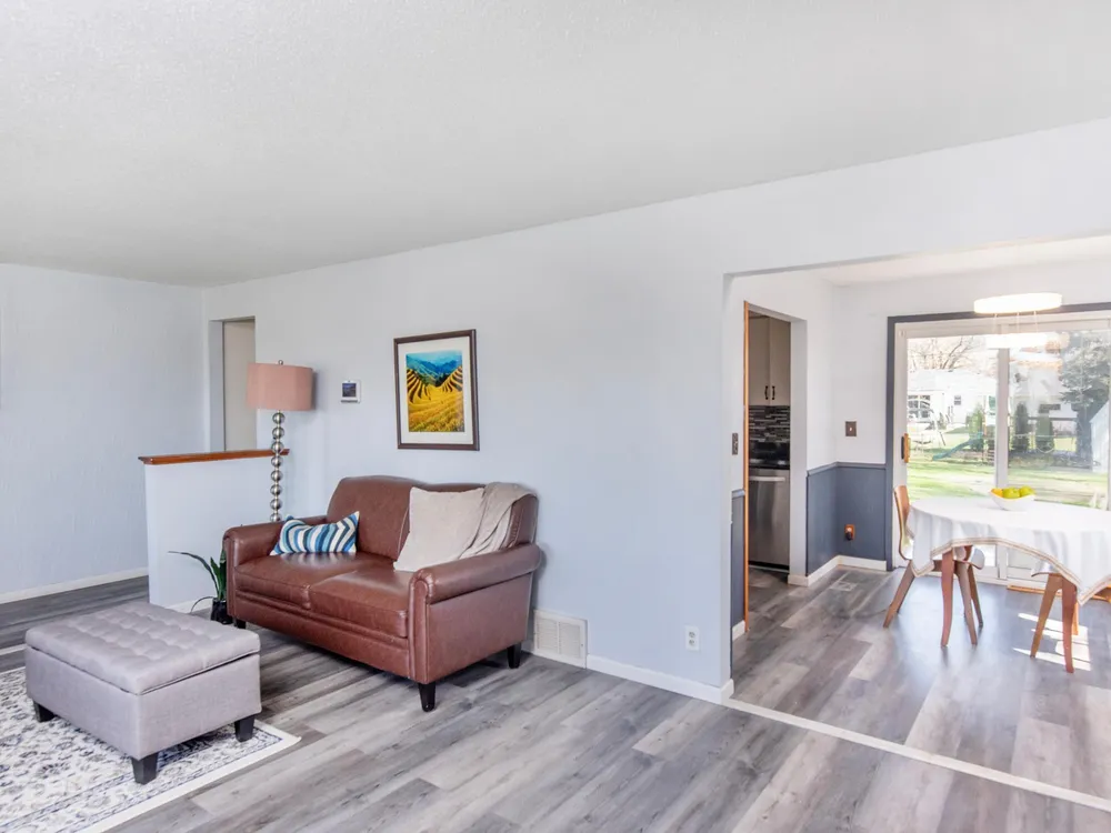 8080 E Point Douglas Rd S, Cottage Grove, MN 55016