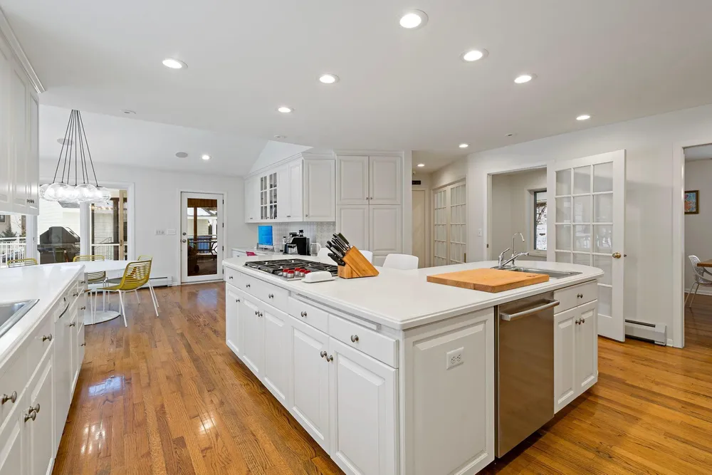 4604 Merilane, Edina, MN 55436
