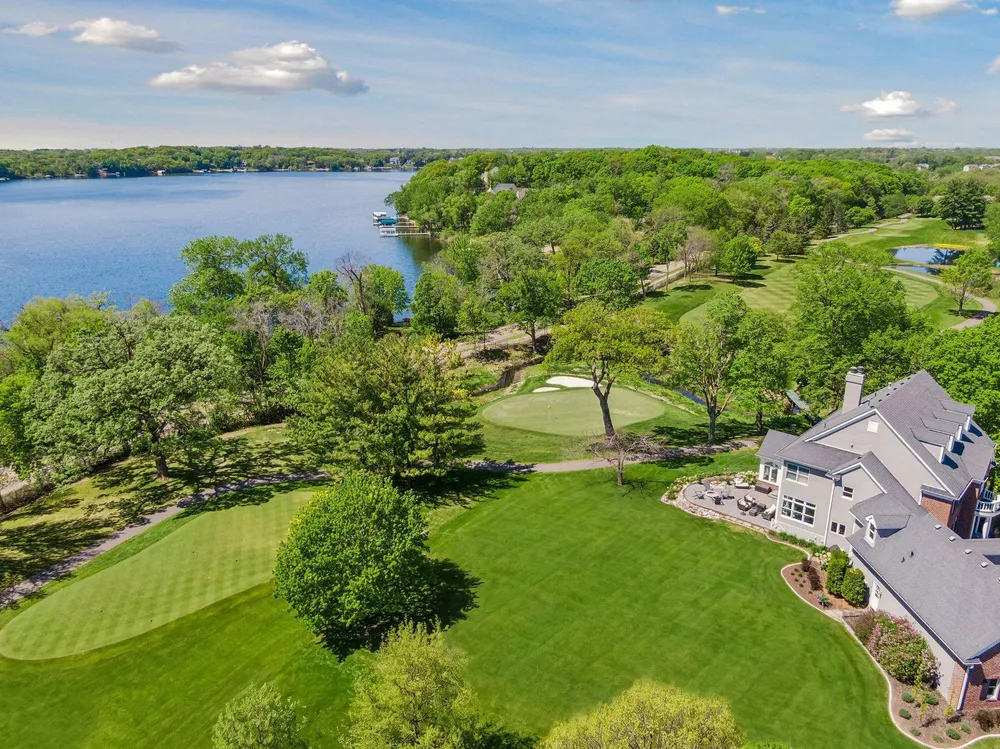 18482 Bearpath Trail, Eden Prairie, MN 55347