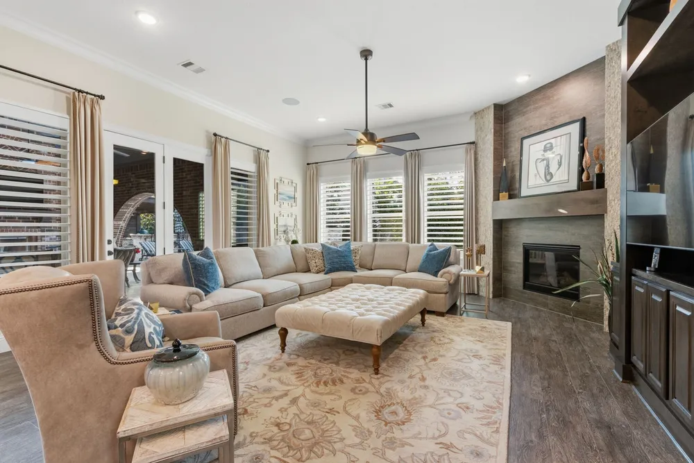 134 S Curly Willow Cir, Tomball, TX 77375
