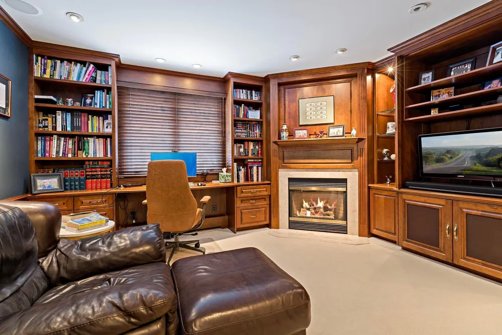4604 Merilane, Edina, MN 55436