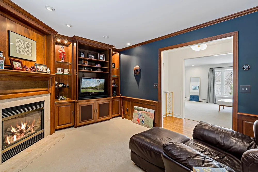 4604 Merilane, Edina, MN 55436