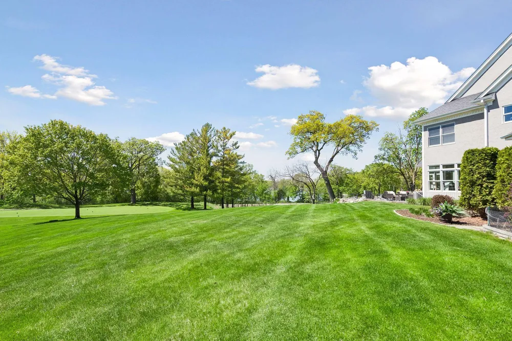 18482 Bearpath Trail, Eden Prairie, MN 55347