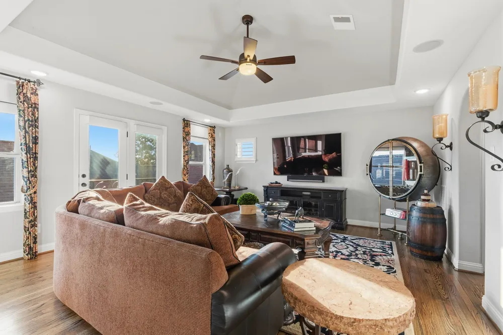 134 S Curly Willow Cir, Tomball, TX 77375