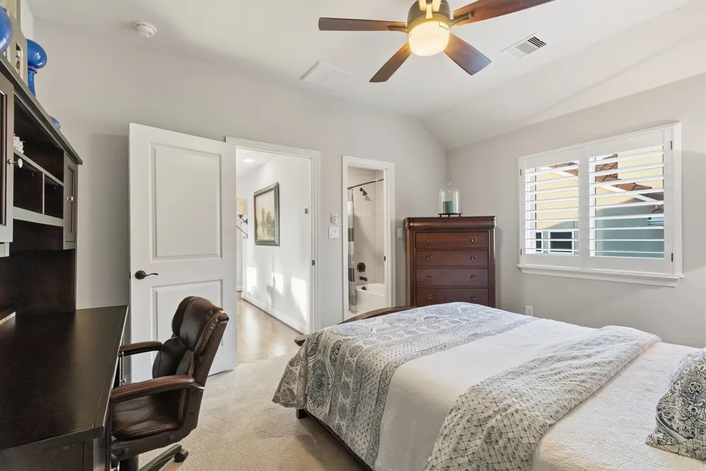 134 S Curly Willow Cir, Tomball, TX 77375