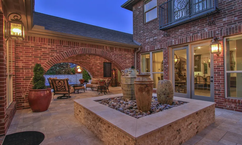 134 S Curly Willow Cir, Tomball, TX 77375