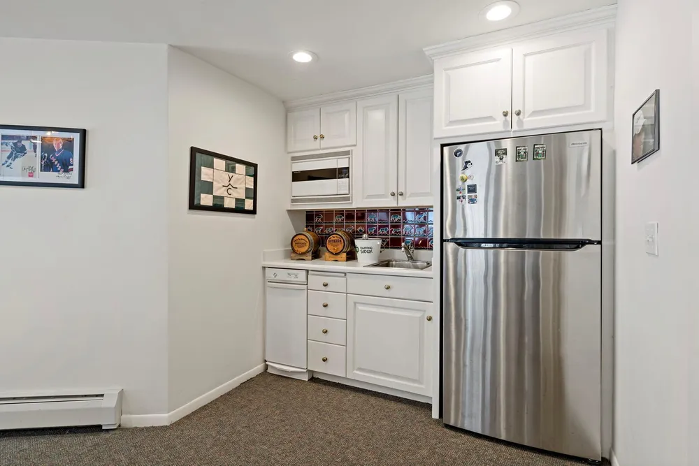 4604 Merilane, Edina, MN 55436
