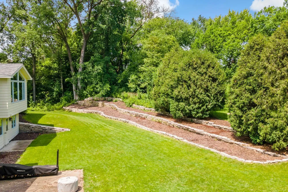 4604 Merilane, Edina, MN 55436
