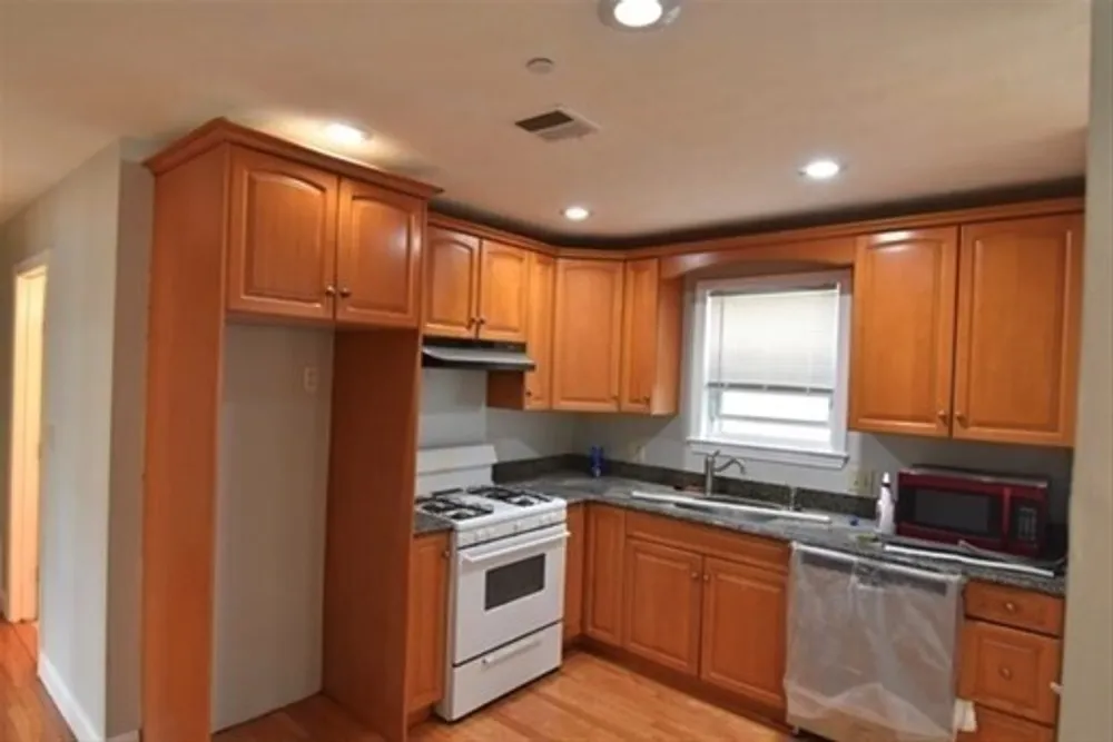 73 Hamilton St, Boston, MA 02125