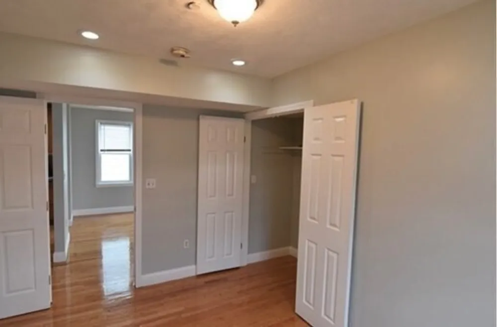 73 Hamilton St, Boston, MA 02125
