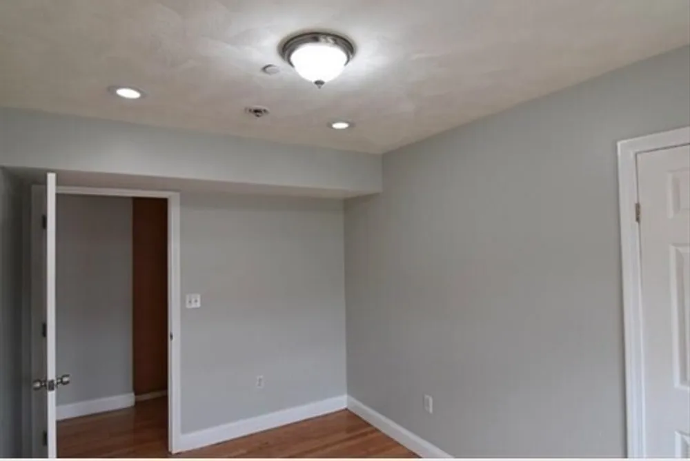 73 Hamilton St, Boston, MA 02125