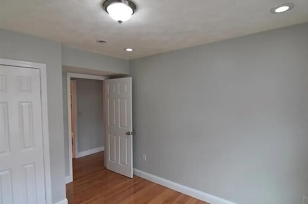 73 Hamilton St, Boston, MA 02125