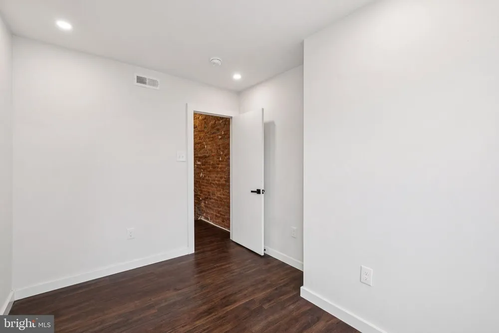 2319 N Hancock St, Philadelphia, PA 19133
