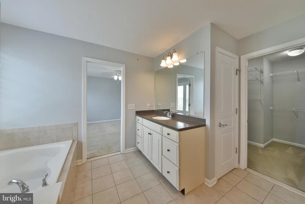 504 Ellison Dr, North Wales, PA 19454