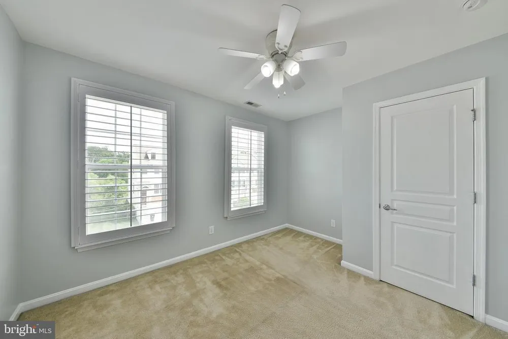 504 Ellison Dr, North Wales, PA 19454