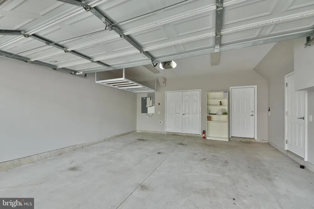 504 Ellison Dr, North Wales, PA 19454