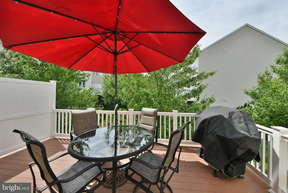 504 Ellison Dr, North Wales, PA 19454