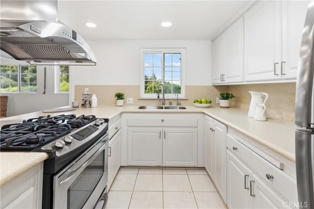 1707 Upperton Ave, Highland Park, CA 90042
