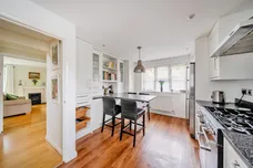 Bircholt Road, Liphook, GU30 photo 3