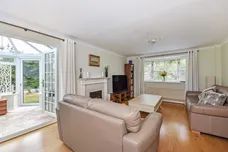 Bircholt Road, Liphook, GU30 photo 4