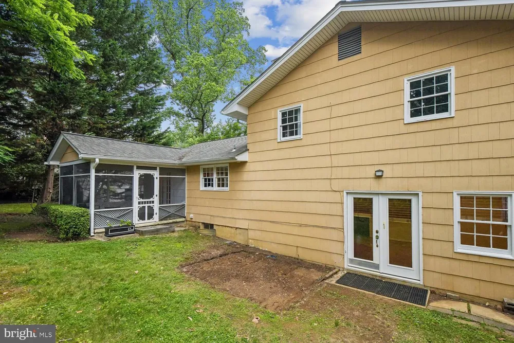 1518 Winchester Rd, Annapolis, MD 21409
