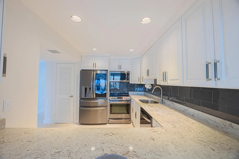 801 Palm Trail, Delray Beach, FL 33483