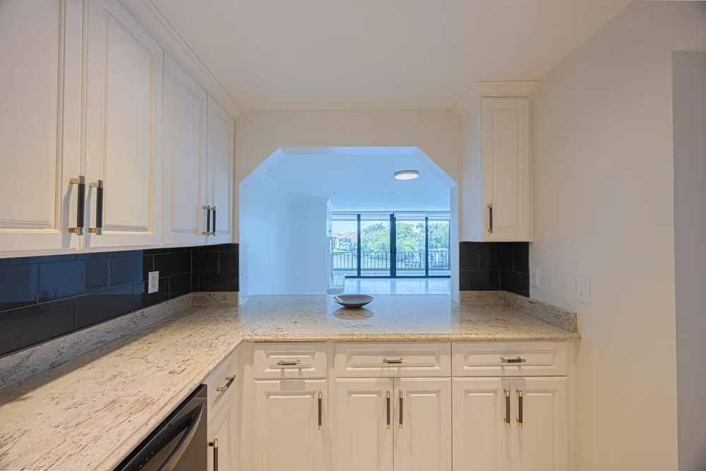 801 Palm Trail, Delray Beach, FL 33483