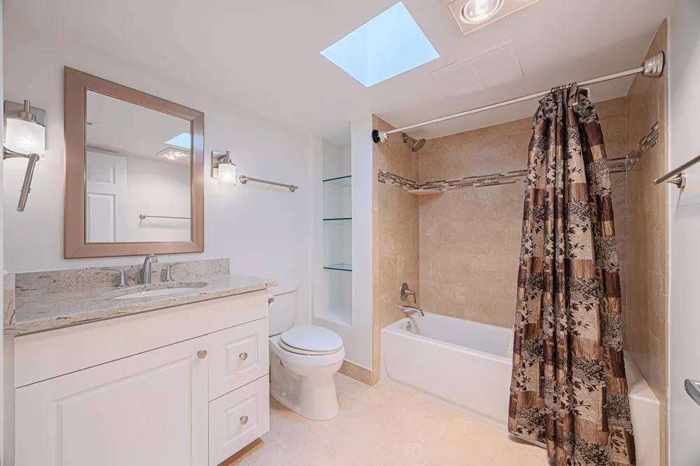 801 Palm Trail, Delray Beach, FL 33483